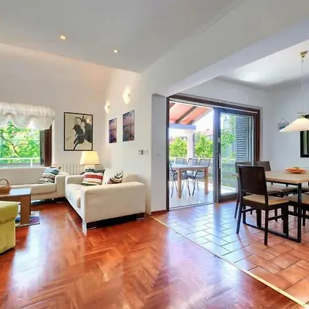 別荘 House With A Swimming Pool - 23000 *