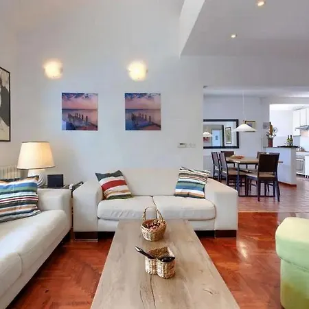 House With A Swimming Pool - 23000 Casa vacanze