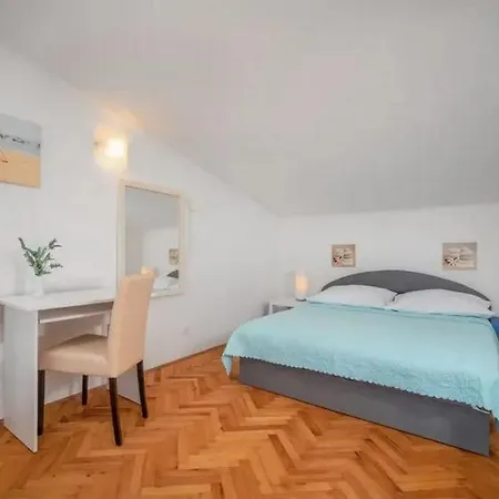 Vikendica House With A Swimming Pool - 23000