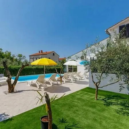 House With A Swimming Pool - 23000 別荘 ポレッチ