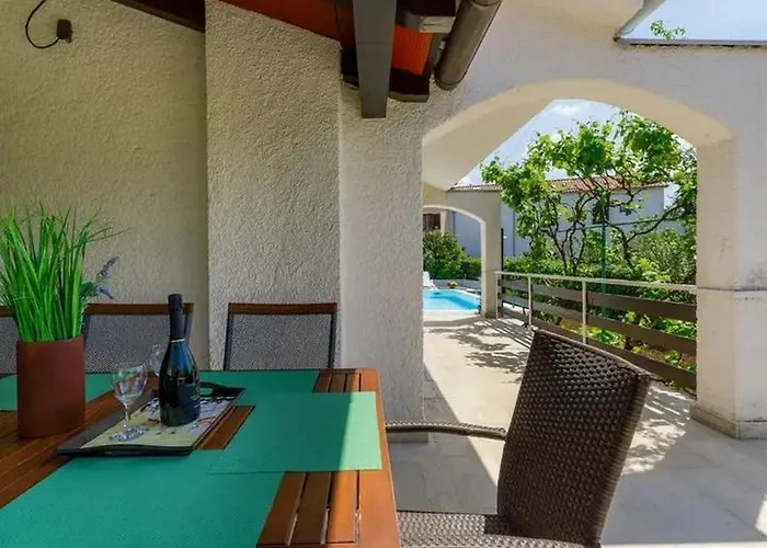 House With A Swimming Pool - 23000 *